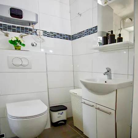 Luxury Studio 2 Near Palace And Beach 아파트 *